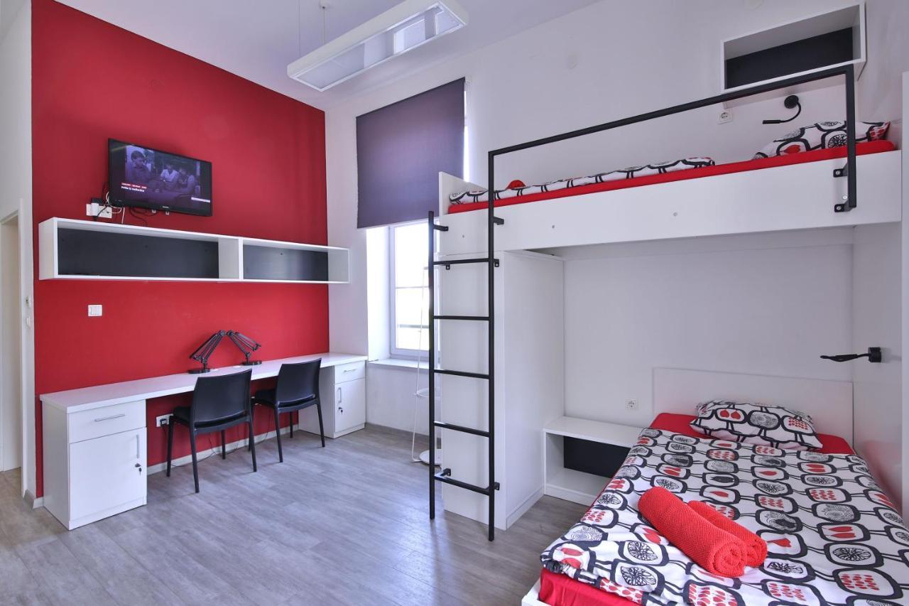 Hostel Bedem Karlovac Esterno foto
