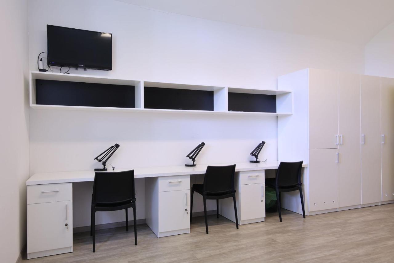 Hostel Bedem Karlovac Esterno foto