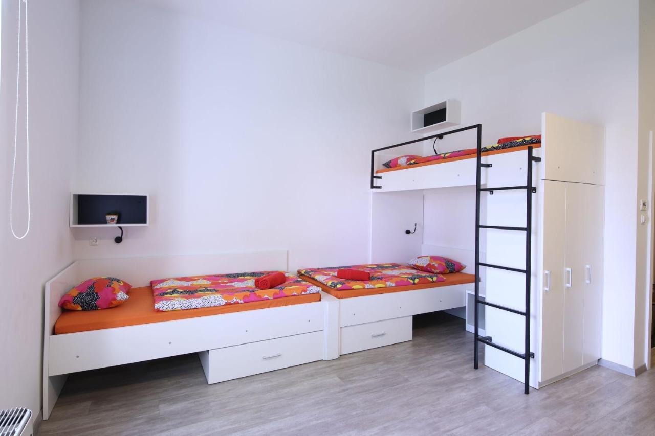 Hostel Bedem Karlovac Esterno foto